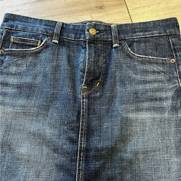 Citizens of Humanity stretch denim skirt size 28. Nwot - Picture 6 of 7